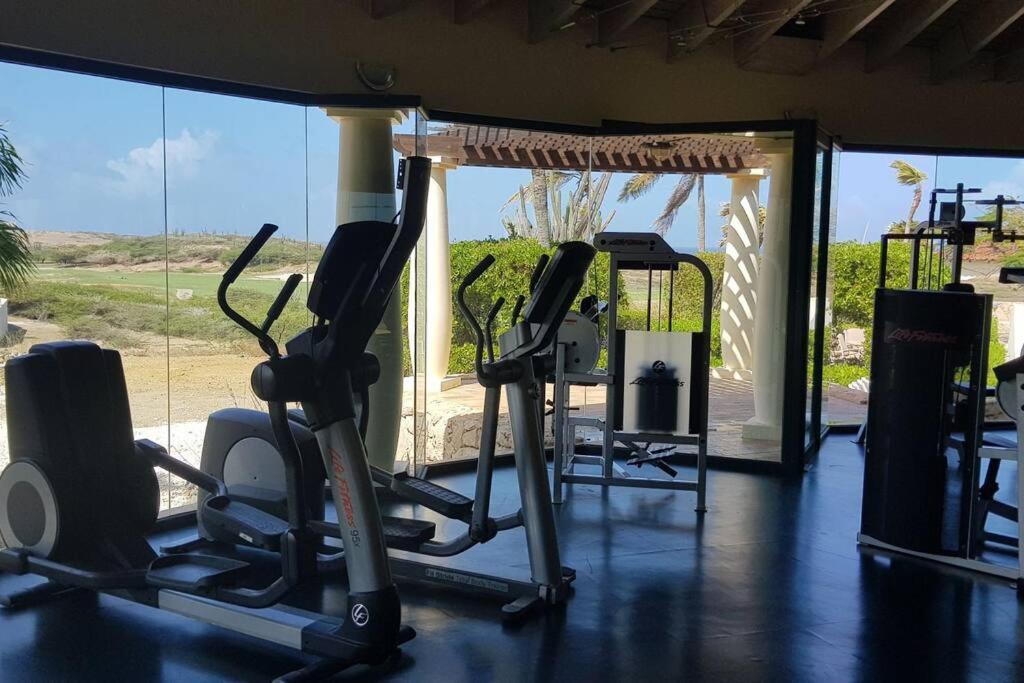 Luxurious House With Private Pool In Tierra Del Sol Resort&Golf Palm Beach Exterior photo